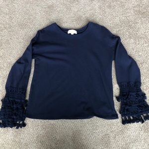 Comfortable navy top with detailed sleeve -size M